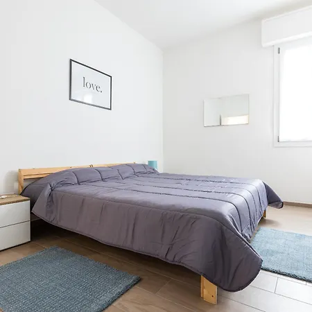 Molinari House Rubino Апартаменти